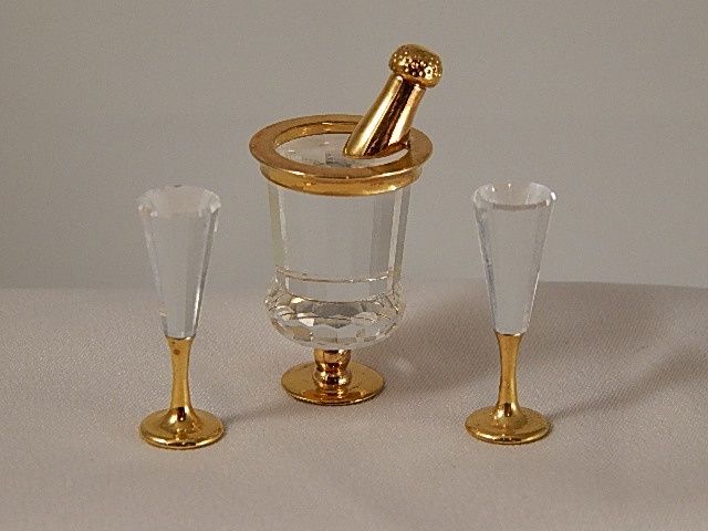 Crystal Ice Bucket and 2 Flutes 3rra454a