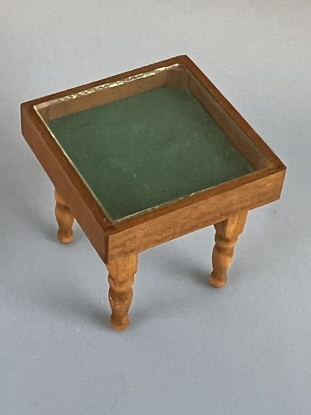 Curio Table mc04913