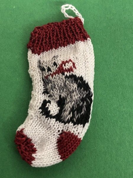 Christmas Stocking of Cat with Bow Around its Neck mc00957