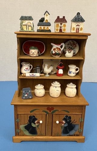 Country Hutch Fully Loaded! mc05932