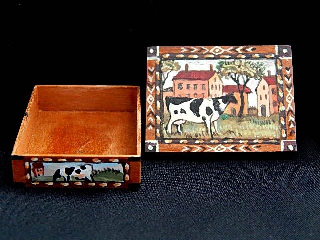 Cow Box by Natasha na50611