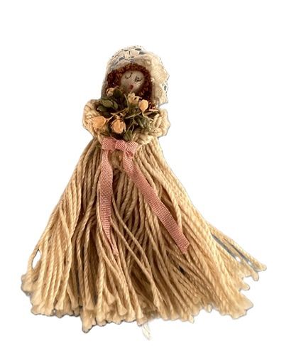 Cloth Doll with Dried Flowers JF3600