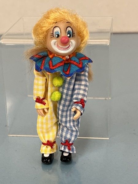 Clown with Movable Arms and Legs ala940