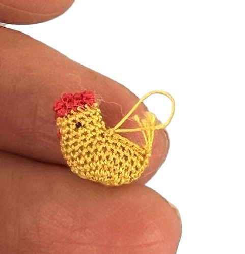 Crocheted Chicken Ornament mn438