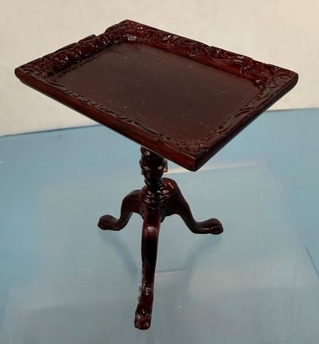 Delicate Side Table cn143
