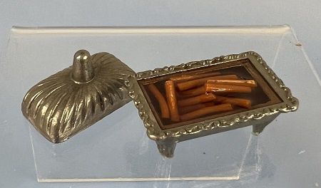 Decorative Serving Dish with Carrots mc03076