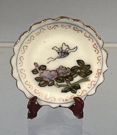 Designer Plate with Fluted Edge ch22110