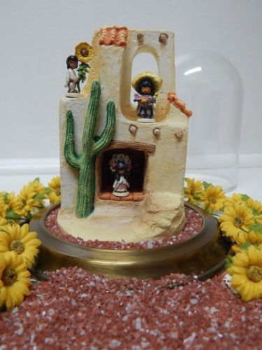 DeGrazia - Flower Village with 3 Figurines DeGraziadisplay