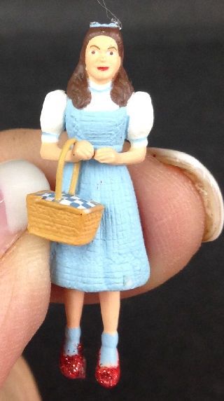 Dorothy from Wizard of Oz DRD1699