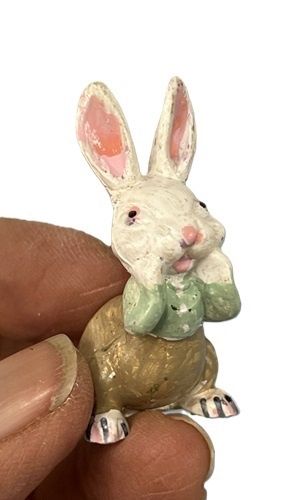 Dressed White Bunny mc483x