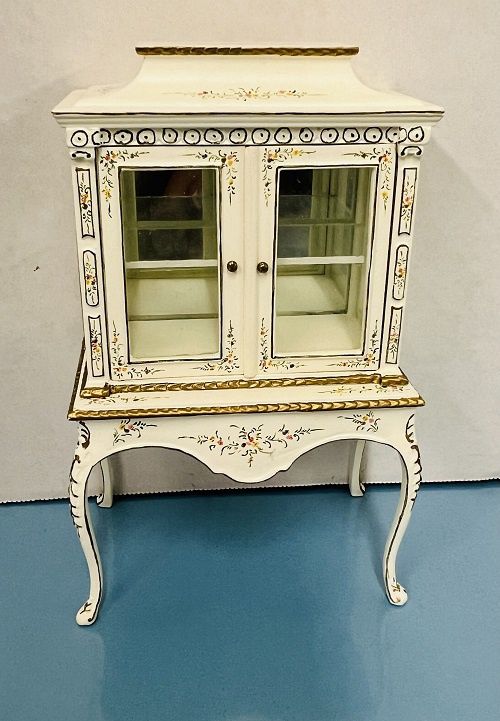 Display Cabinet and Table (2 Pieces) hm8103-02pgt