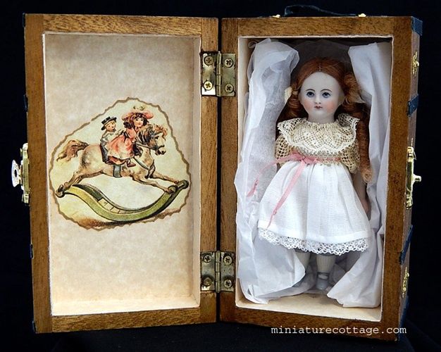 Doll in Trunk 613cat71