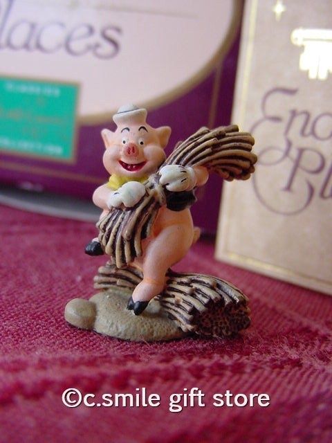 Enchanted Places Fifer Pig 6442000