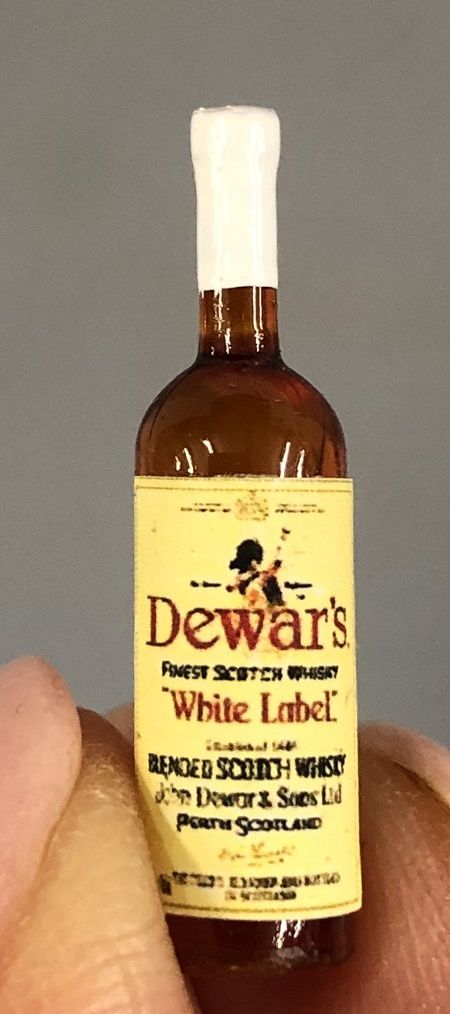 Dewars Scotch hr53017