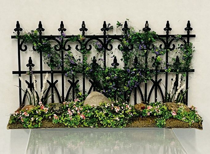 Fence with flowers so1871
