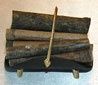Fireplace Log Holder W/Logs ISL24501