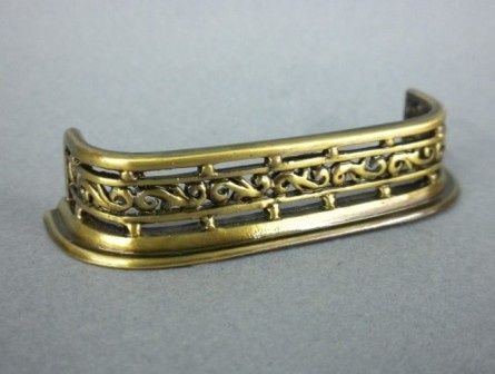 Fireplace Fender in Antique Gold DA208
