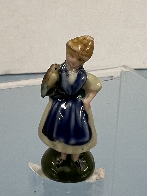 Dutch Figurine SLM1097