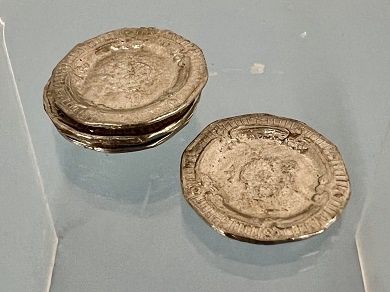 Four Pewter Plates mn373