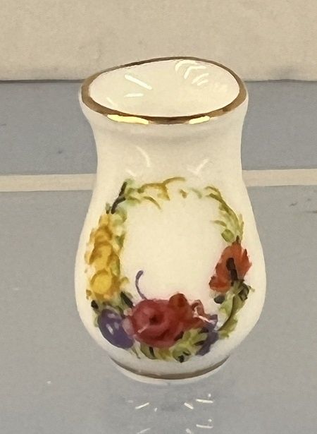 German Vase 1 mc1460a