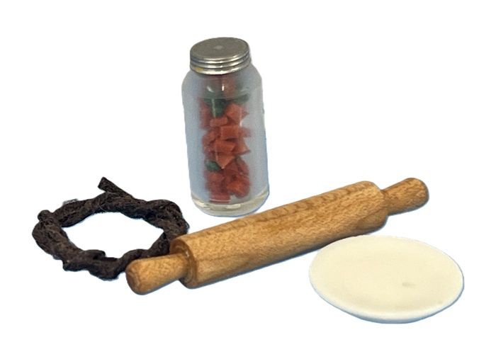 Grab Bag with a Wood Rolling Pin, a Plate, a Jar of Carrots, Wreath cn615113