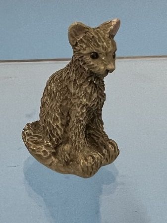 Gray Upright Cat by Jeanetta Kendall jkcat26
