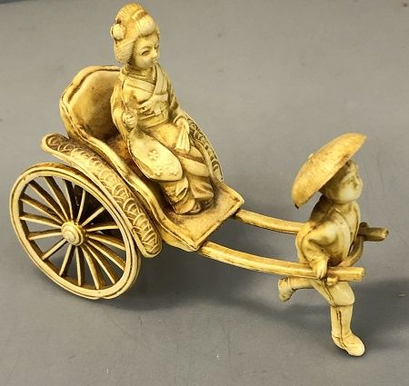 Geisha Rickshaw Parasol Figurine mc01576