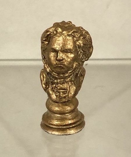 Gold Bust MC00641