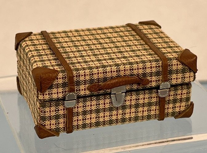 Green Plaid Suitcase MC030819