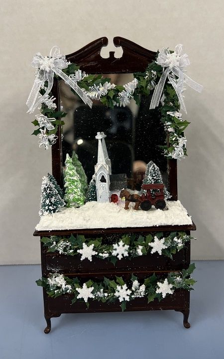 Hall Mirrored Chest Decorated for Christmas mb1129