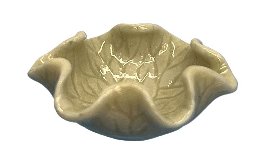 Fluted Celadon Porcelain Leaf Bowl cn0061