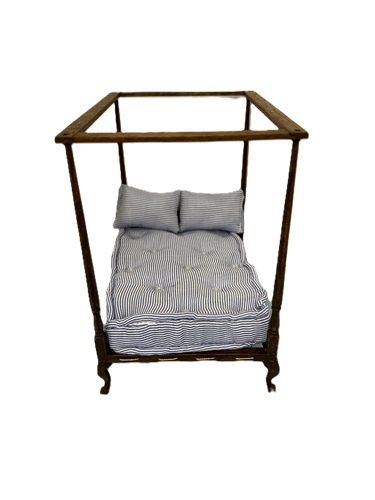 Four Poster Bed with Canopy mc360x