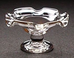 Glass Fluted Pedestal Platter hb203