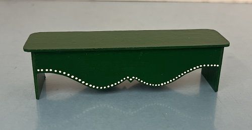 Green Bench with Decorative White Accents MC92X