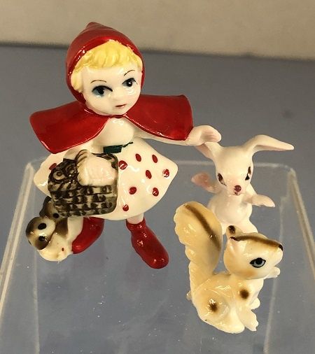 Hagen-Renaker Little Red Riding Hood and Friends mc03219