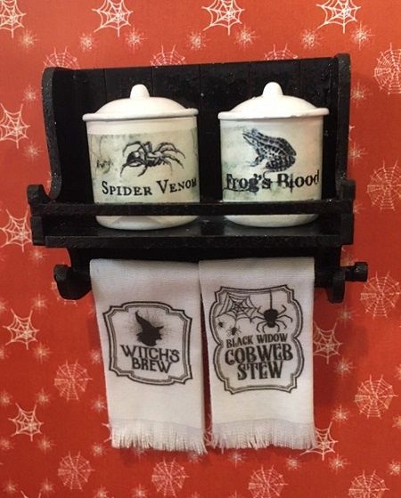 Halloween Canister Shelf drgnDF137