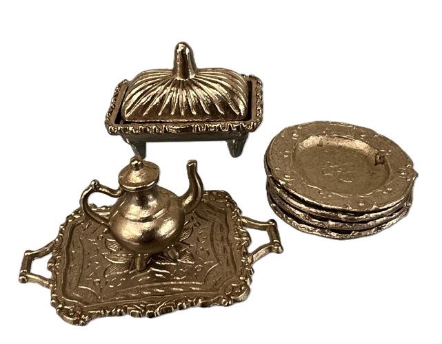 Grab Bag of Serving Dishes mc337x