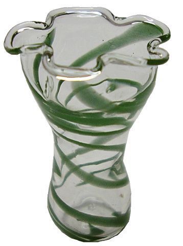 Green Swirled Ruffled Vase bdhb061