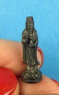 Guan-Nian Statue 1 inch tall a760