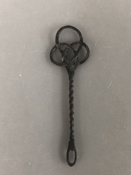 Heavy Duty Rug Beater mrb090974