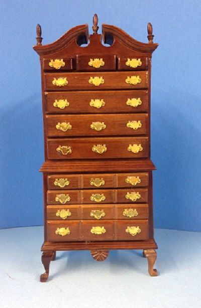 Highboy in Walnut gg10123