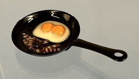 Iron Skillet with Eggs and Bacon ch22389