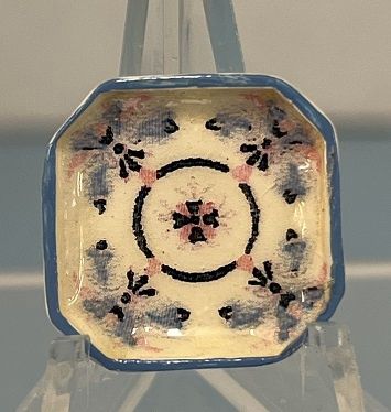 Handpainted Octagonal Plate mc04804
