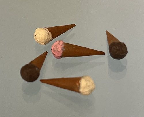 Ice Cream Cones mn491