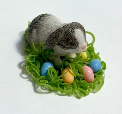 Grey and White Rabbit with Eggs ju1141