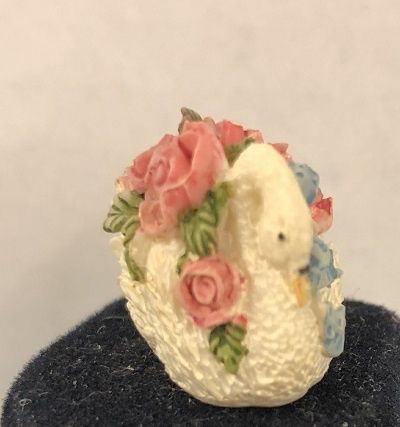 Hand Painted Swan with Flowers jkej007