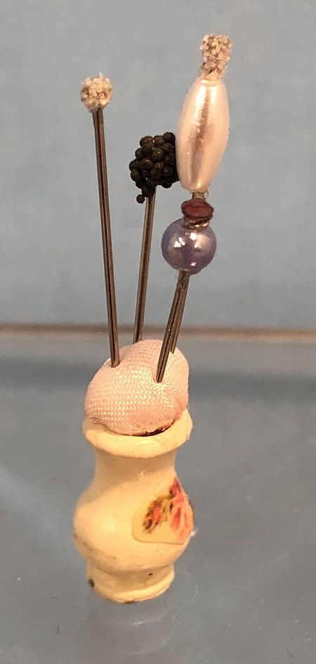 Hatpins and Holder MC00013