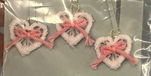 Hearts and Bows Ornaments dhs4411