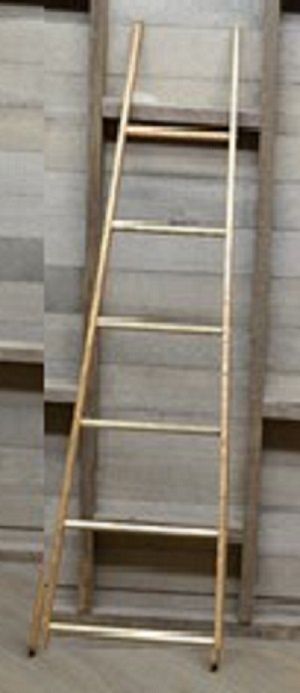 Ladder stt712