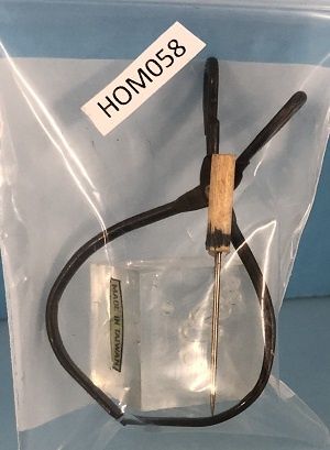 Ice Block. Tongs and Pick mn475